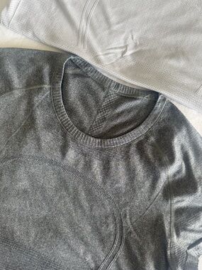 Lululemon swifty short sleeve size twelve grey and lavender